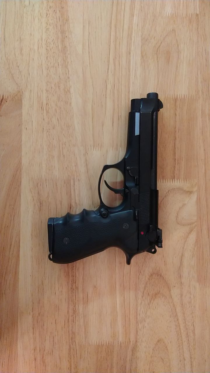 Pistool Beretta