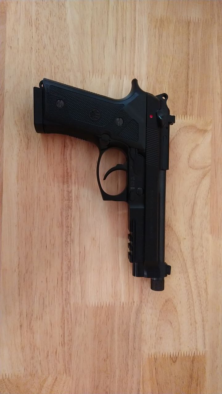 Pistool Beretta