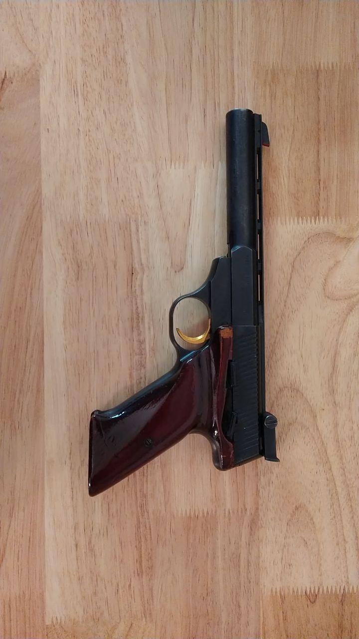 Pistool Browning
