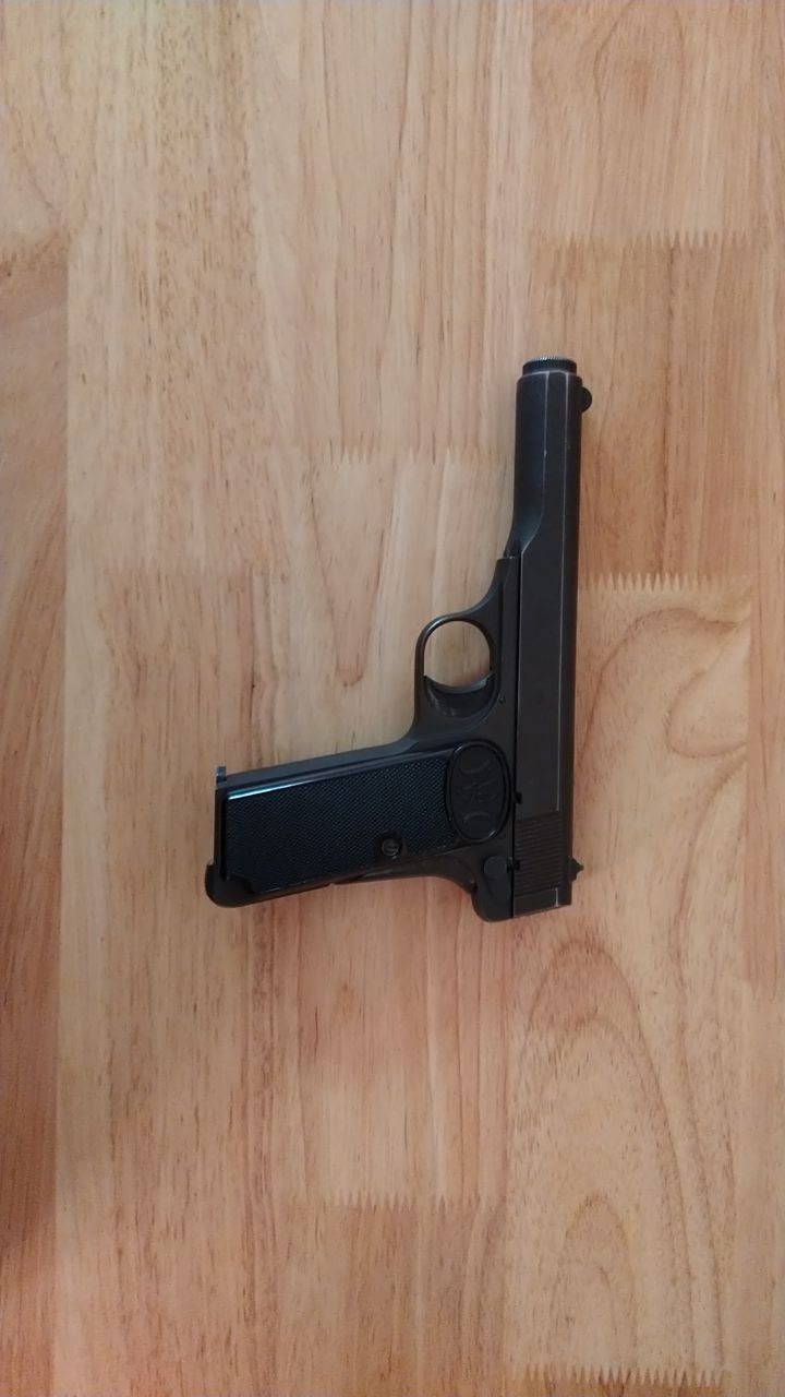 Pistool Browning