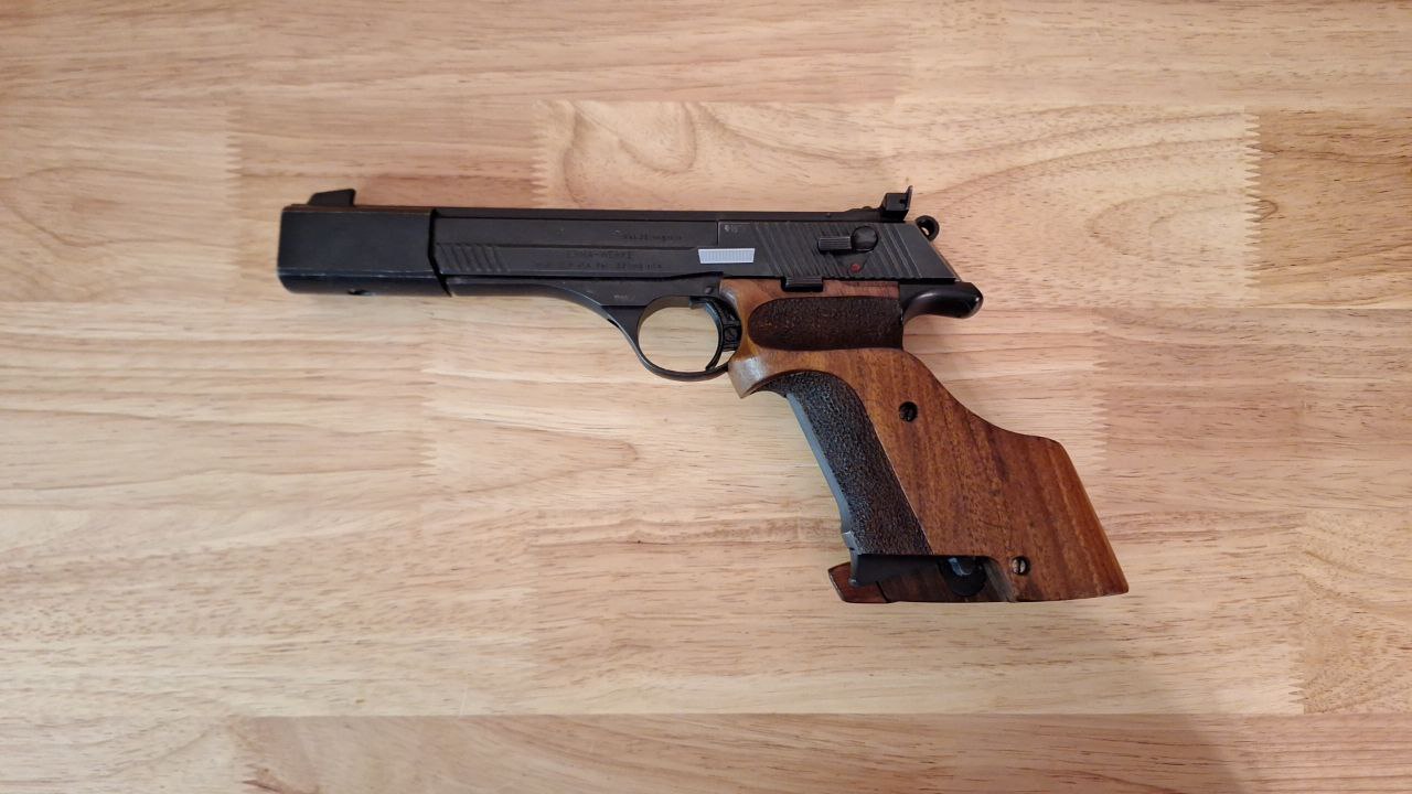 Pistool Erma