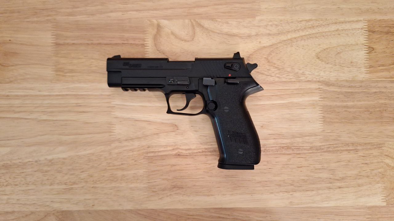 Pistool Sauer