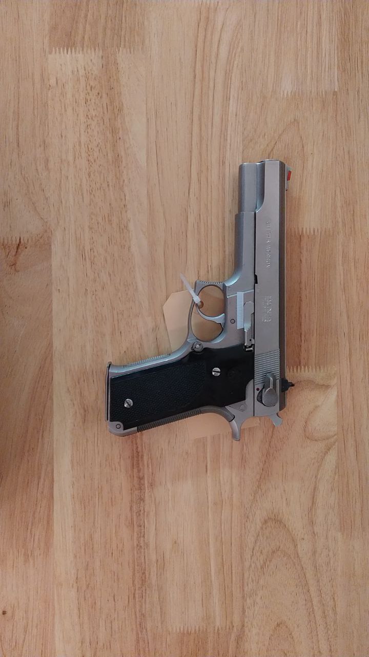 Pistool Smith & Wesson